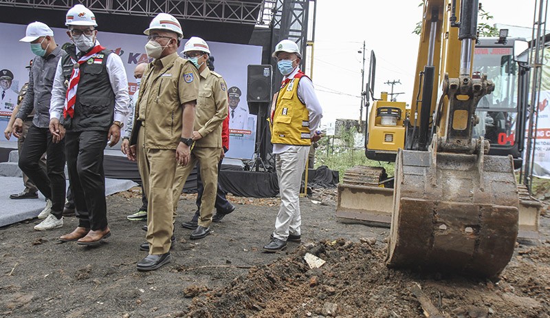 Pembangunan Proyek Underpass Jalan Dewi Sartika Depok Dimulai - Bagian 1