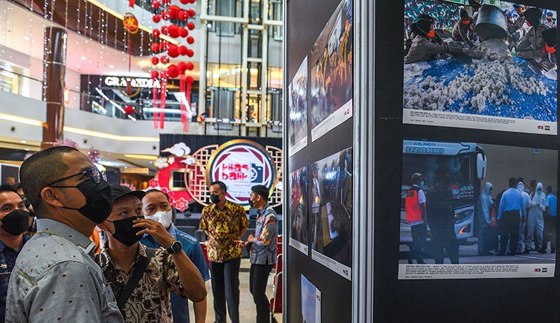 Melihat 170 Foto Jurnalistik Terbaik Karya PFI Palembang  - Bagian 4
