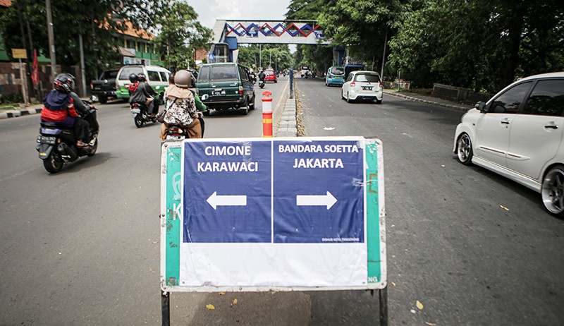 Uji Coba Sistem Satu Arah Jalan Daan Mogot Menuju Akses Tol Cengkareng - Bagian 1