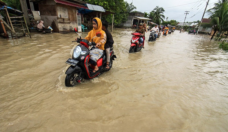 5 Kecamatan di Aceh Utara Terendam Banjir, Ribuan Orang Mengungsi - Bagian 2