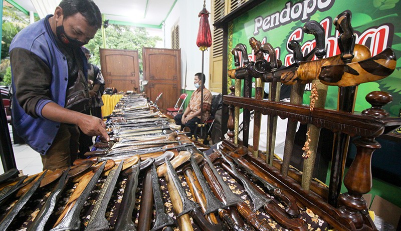 Deretan Benda Pusaka Dipamerkan di Sidoarjo - Bagian 1