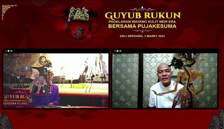  Aksi Kocak Ganjar Mendadak Jadi Dalang Bikin Sujiwo Tejo Hanyut dalam Suasana