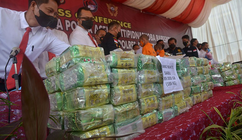 Bandar Narkoba Internasional Selundupkan 189 Kg Sabu di Perairan Selat Malaka - Bagian 2