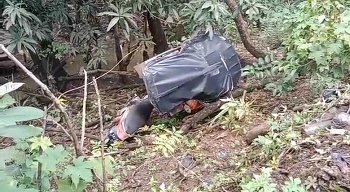 Hindari Jalan Berlubang, Bentor di Pangkep Malah Jatuh ke Sungai 