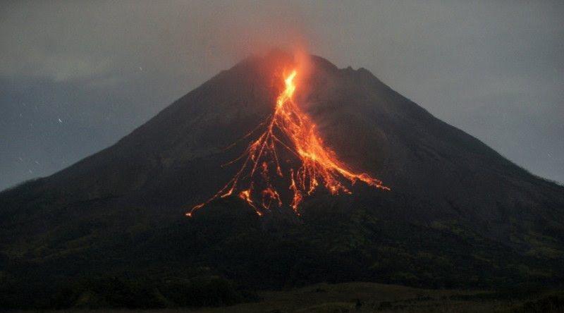 Merapi Terpantau Aktif, BPPTKG Catat 11 Kali Guguran Lava Pijar Sejauh 2 Kilometer