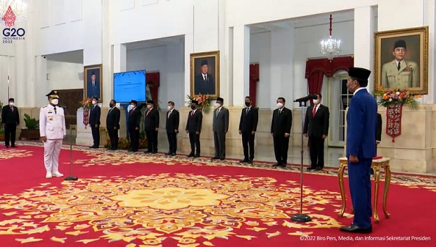 Dilantik Jokowi, Andi Sudirman Sulaiman Resmi Jadi Gubernur Termuda di Indonesia