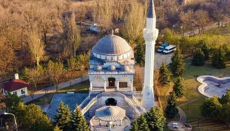  Mariupol Ukraina Digempur Rusia, Masjid Sultan Suleiman Masih Berdiri Tegak