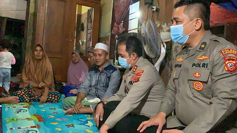 Kapolres Pangandaran Takziah ke Rumah Duka Hasan-Husen Korban Tertabrak Moge