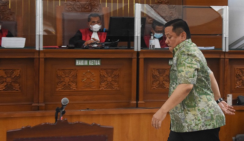 Ekspresi Napoleon Bonaparte Jalani Sidang Penganiayaan Napi Penista Agama M Kace - Bagian 2