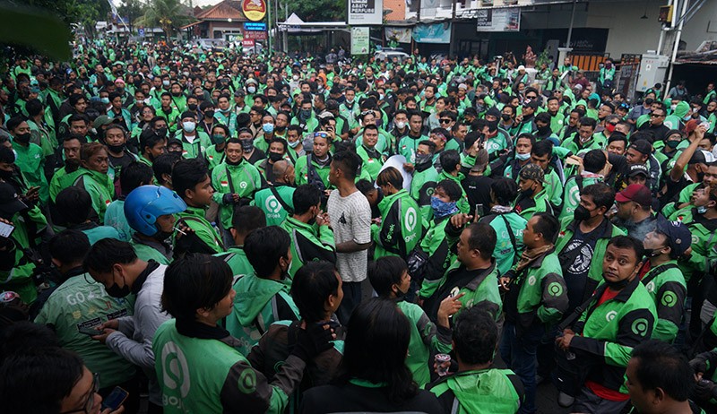 Ribuan Driver Gojek Turun ke Jalan Tuntut Kembalikan Insentif Lama - Bagian 1