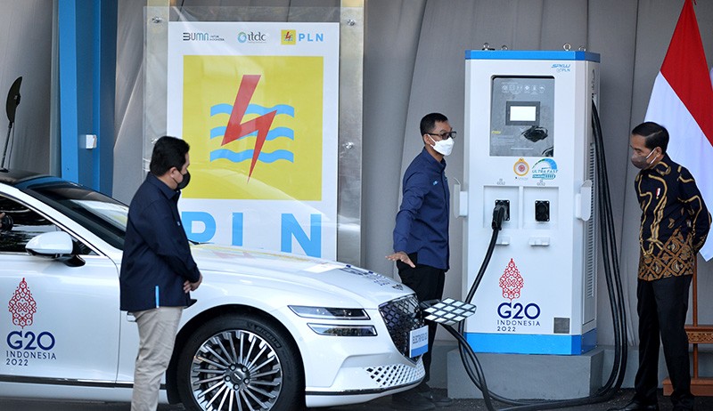 Presiden Jokowi Resmikan SPKLU Ultra Fast Charging Kendaraan Listrik KTT G20 - Bagian 1