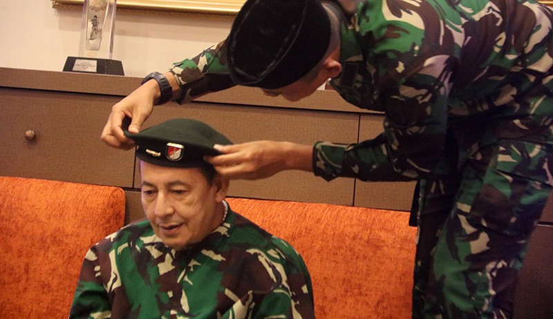 Pakai Baju Loreng dan Baret TNI, Habib Luthfi Tausiah di Markas Banteng Raider - Bagian 2