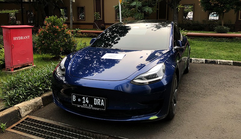 Penampakan Indra Kenz Pakai Borgol-Baju Tahanan Minta Maaf - Bagian 6