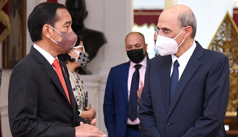 Presiden Jokowi Betemu Presiden IsDB di Istana Merdeka - Bagian 1
