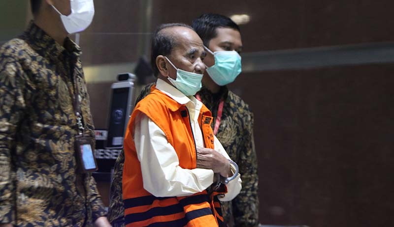 Mantan Gubernur Riau Annas Maamun Ditahan KPK - Bagian 1