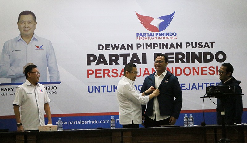 HT Tunjuk Pegiat Antikorupsi Tama S Langkun sebagai Ketua DPP Partai Perindo - Bagian 2