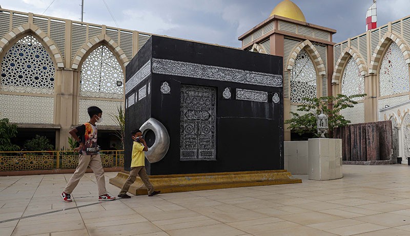 Melihat Miniatur Ka'bah di Pusat Perbelanjaan Jakarta - Bagian 4