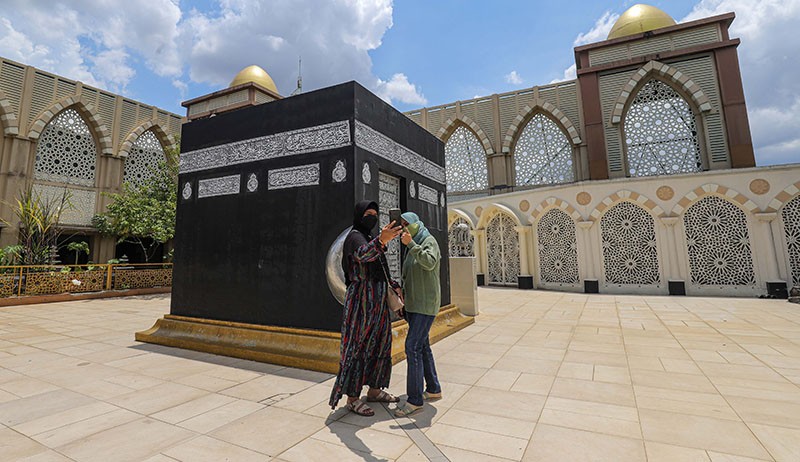 Melihat Miniatur Ka'bah di Pusat Perbelanjaan Jakarta - Bagian 1