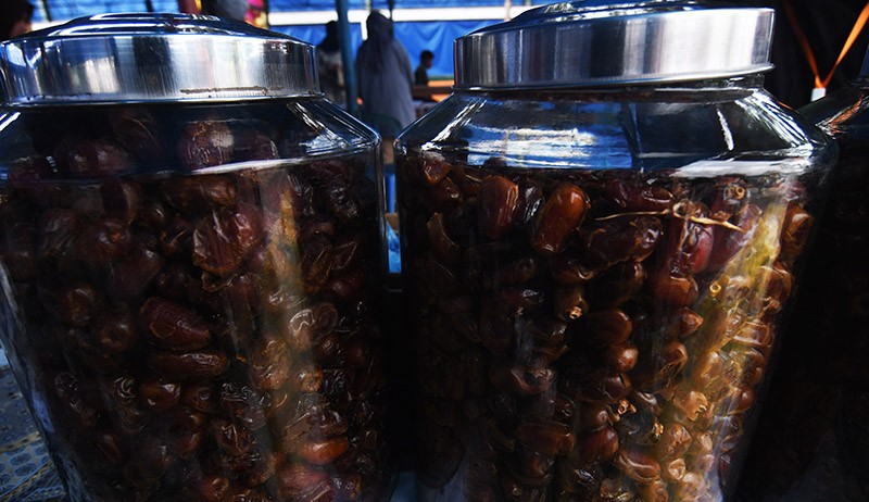 Penjualan Kurma Meningkat pada Bulan Ramadan - Bagian 1