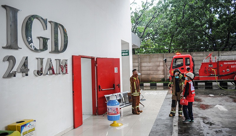 Lantai 5 RSUD Bandung Kiwari Kebakaran, Pasien Dievakuasi - Bagian 3