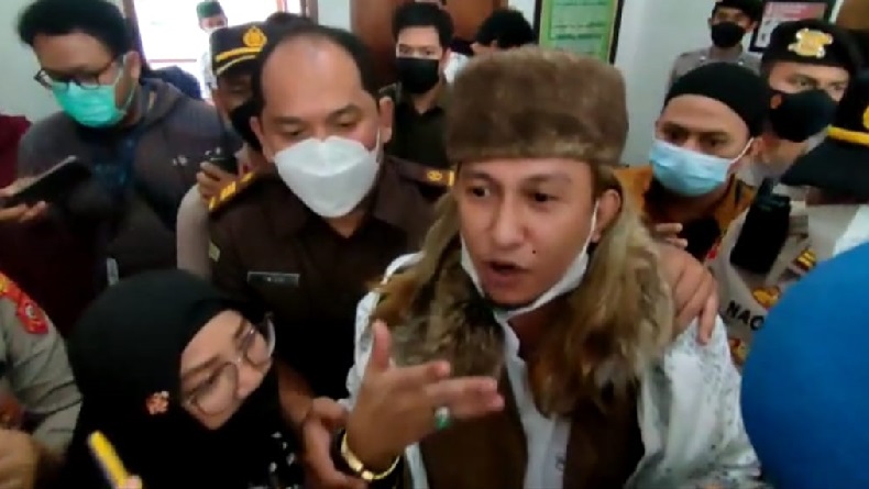 Majelis Hakim Tegur Habib Bahar di Ruang Sidang, Ini Penyebabnya