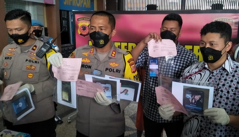 Gak Ada Akhlak, Warga KBB Buka Loker di Medsos dengan Syarat Kirim Video Bugil