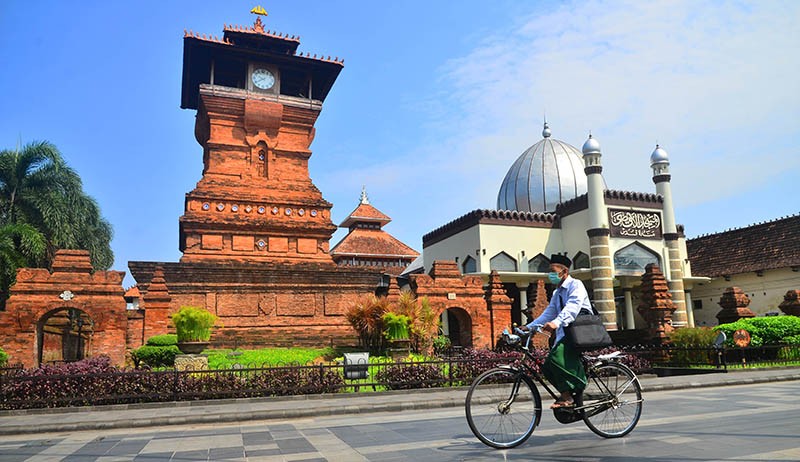 Arsitektur Masjid Menara Kudus Kental Perpaduan Budaya Islam dengan Hindu-Jawa - Bagian 1