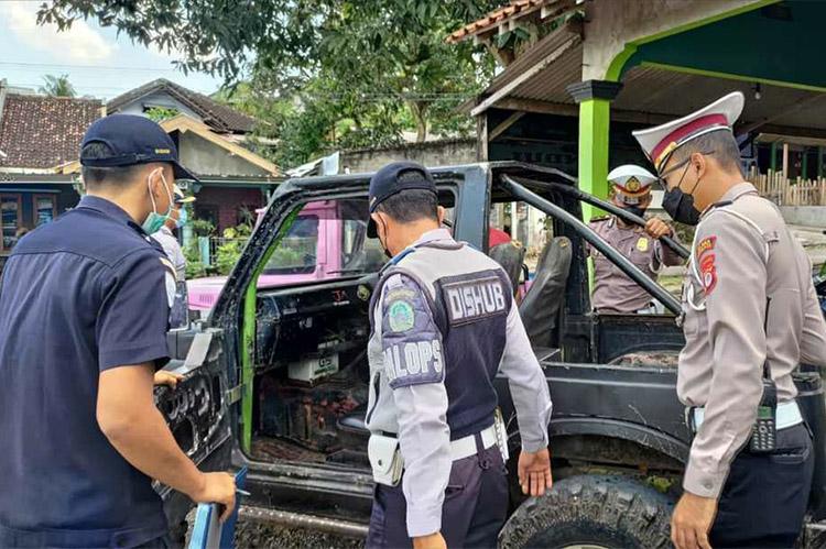 Pastikan Aman bagi Wisatawan, Dishub dan Polres Gunungkidul Ramp Chek Jip Wisata