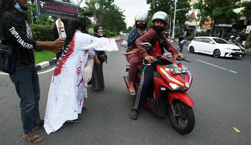 Penampakan Hantu Muncul di Jalan Pahlawan Bikin Heboh Warga Semarang - Bagian 1