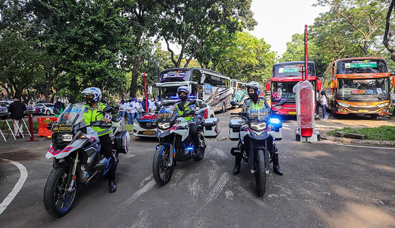 Mudik Gratis Polri 2022, Ratusan Pemudik Pulang Kampung Hari Ini - Bagian 3