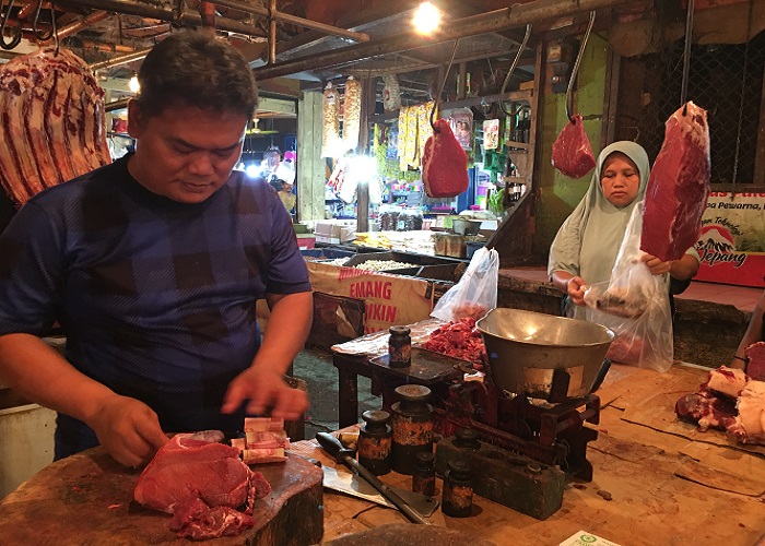 Harga Komoditas Pasar di Majalengka Semakin Meroket, Daging Kambing Lampaui Sapi