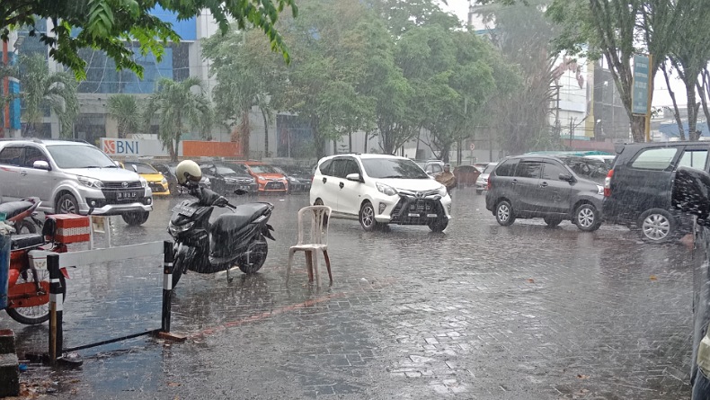 Warga Kepulauan Sangihe Diminta Waspadai Bencana akibat Hujan Deras