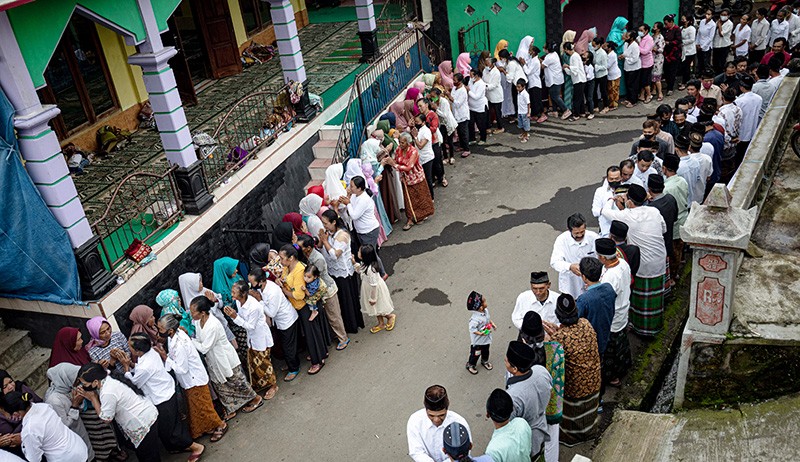 Suasana Haru Satu Kampung Lintas Agama Saling Memaafkan di Dusun Tekelan - Bagian 3