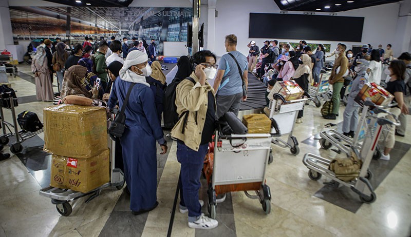 Arus Balik Lebaran 2022, Puluhan Ribu Penumpang Tiba di Bandara Soekarno Hatta - Bagian 2