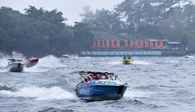Ribuan Wisatawan Kunjungi Telaga Sarangan pada Akhir Libur Lebaran - Bagian 3