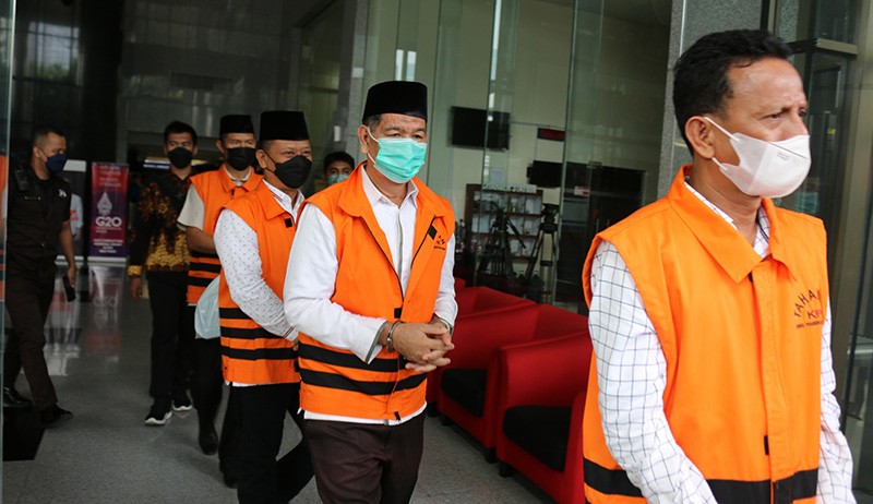 15 Terdakwa Eks dan Anggota DPRD Muara Enim Nonaktif Ikuti Sidang Kasus Korupsi - Bagian 1