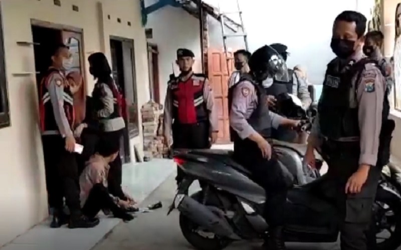 Kamar Kos Jadi Lokasi Mesum Digerebek, Pemilik Sengaja Sewakan Tarif per Jam 