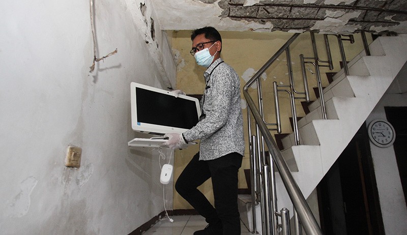 Kasus Ekspor Ilegal 121 Ton Minyak Goreng, Rumah Tersangka Digeledah di Surabaya - Bagian 1