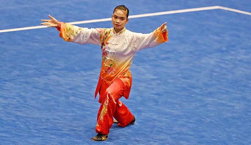 Atlet Wushu Indonesia Alisya Mellynar Raih Medali Emas SEA Games 2021 - Bagian 3