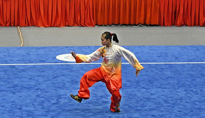 Atlet Wushu Indonesia Alisya Mellynar Raih Medali Emas SEA Games 2021 - Bagian 2