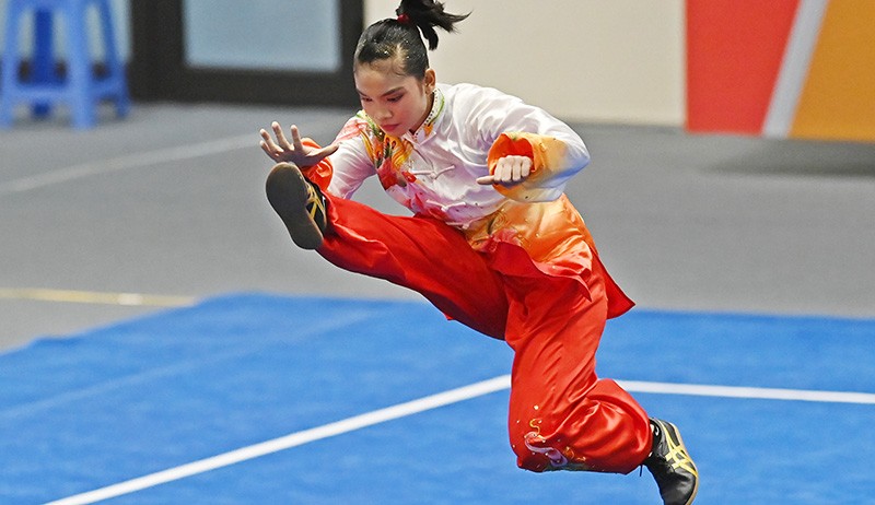 Atlet Wushu Indonesia Alisya Mellynar Raih Medali Emas SEA Games 2021 - Bagian 1