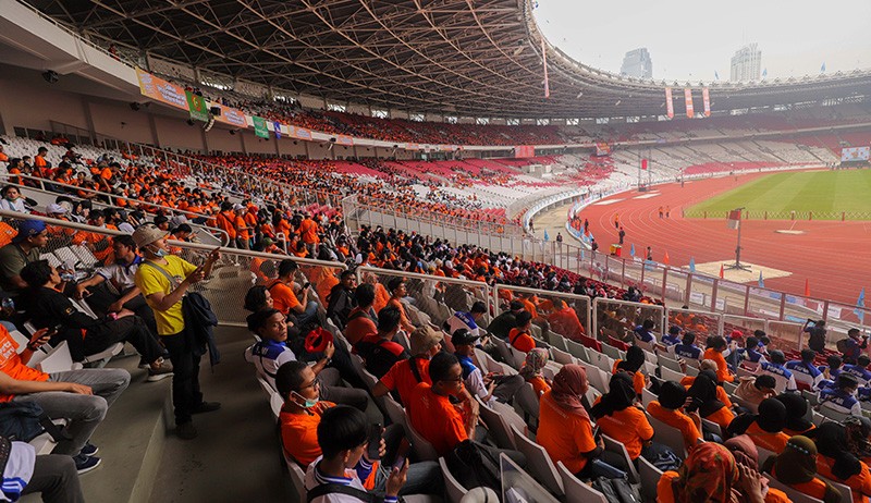 May Day, Ribuan Buruh Berdatangan ke Stadion GBK - Bagian 1