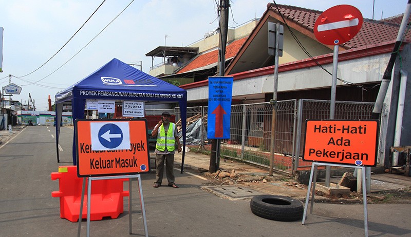 Bangun Proyek Sodetan Sungai Ciliwung, Jalan Otista 3 Ditutup Dua Tahap - Bagian 1