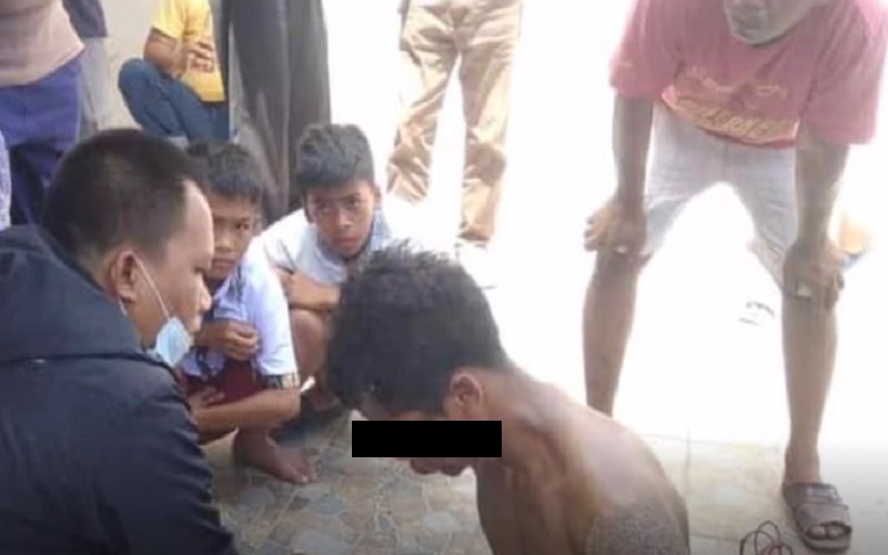 Pemulung Babak Belur Dihajar Warga usai Tepergok Mencuri di Perumahan