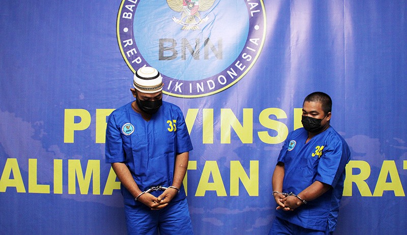 Tampang Oknum Polisi dari Polda Kalbar Penyelundup Ratusan Gram Sabu - Bagian 1