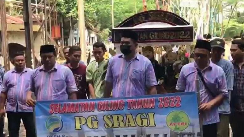 Tradisi Pengantin Tebu Awali Musim Giling PG Sragi Pekalongan 