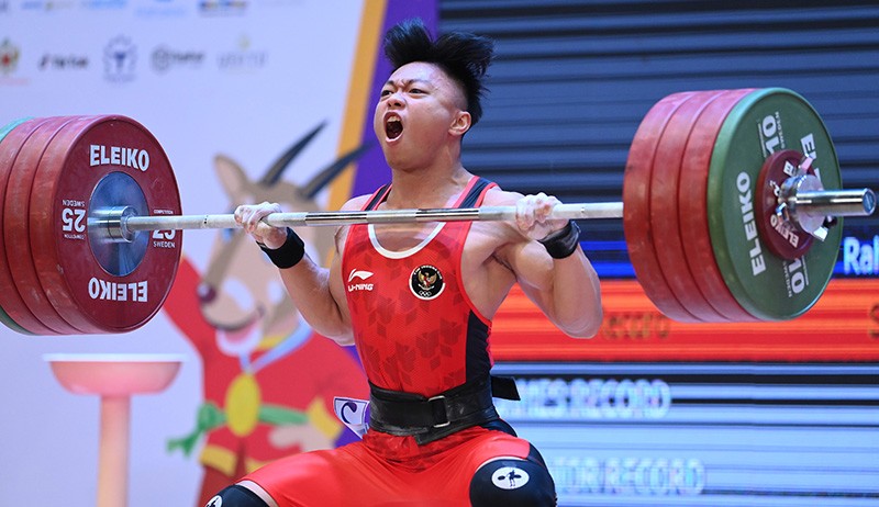 Lifter Indonesia Rahmat Erwin Abdullah Pecahkan Rekor SEA Games - Bagian 1