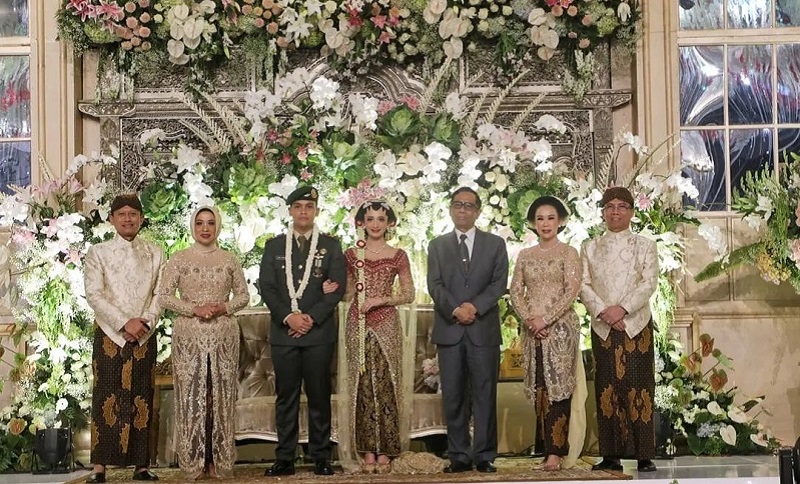 Pangdam V Brawijaya Mantu, Mahfud MD Ikut Bagi Kebahagiaan di Instagram