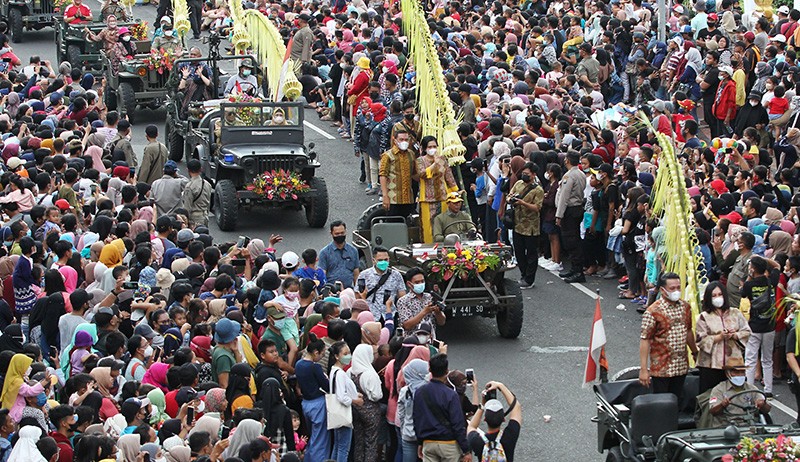 Kemeriahan Surabaya Vaganza Sambut Hari Jadi ke-729 Kota Pahlawan - Bagian 1