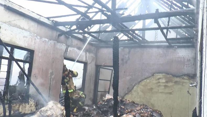 Pabrik Makanan Ringan di Klaten Terbakar, Kerugian Capai Ratusan Juta